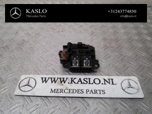 Gebruikte Diversen Mercedes C (W205) C-300d 2.0 Turbo 16V Prijs € 30,00 Margeregeling aangeboden door kaslo auto parts