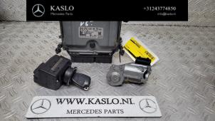 Gebruikte Kontaktslot + computer Mercedes SLK (R171) 3.0 280 V6 24V Prijs € 350,00 Margeregeling aangeboden door kaslo auto parts