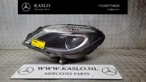 Gebruikte Linker Koplamp Mercedes B (W246) 1.8 B-200 CDI BlueEFFICIENCY 16V Prijs € 400,00 Margeregeling aangeboden door kaslo auto parts