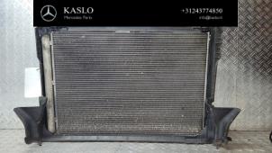 Gebruikte Radiateur Mercedes C (W205) C-220 2.2 CDI BlueTEC, C-220 d 16V Prijs € 200,00 Margeregeling aangeboden door kaslo auto parts
