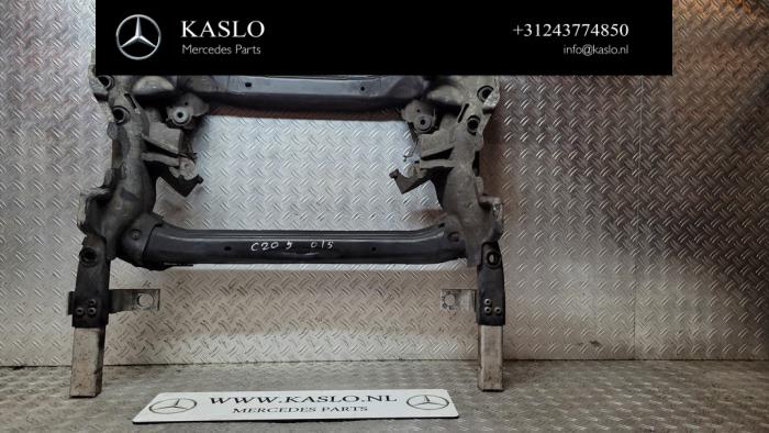 Gebruikte Subframe Mercedes C (W205) C-220 2.2 CDI BlueTEC, C-220 d 16V Prijs € 175,00 Margeregeling aangeboden door kaslo auto parts