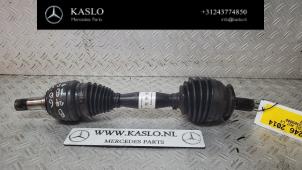 Gebruikte Cardanas links-voor (VWA) Mercedes B (W246) 1.5 B-180 CDI,d 16V Prijs € 75,00 Margeregeling aangeboden door kaslo auto parts