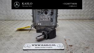 Gebruikte Contactslot + computer Mercedes ML II (164/4JG) 3.0 ML-320 CDI 4-Matic V6 24V Prijs op aanvraag aangeboden door kaslo auto parts
