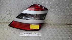 Gebruikte Achterlicht rechts Mercedes S (W221) 3.0 S-320 CDI 24V Prijs € 100,00 Margeregeling aangeboden door kaslo auto parts