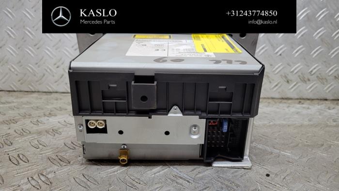 Radiobedienings paneel van een Mercedes CLC-Klasse 2009