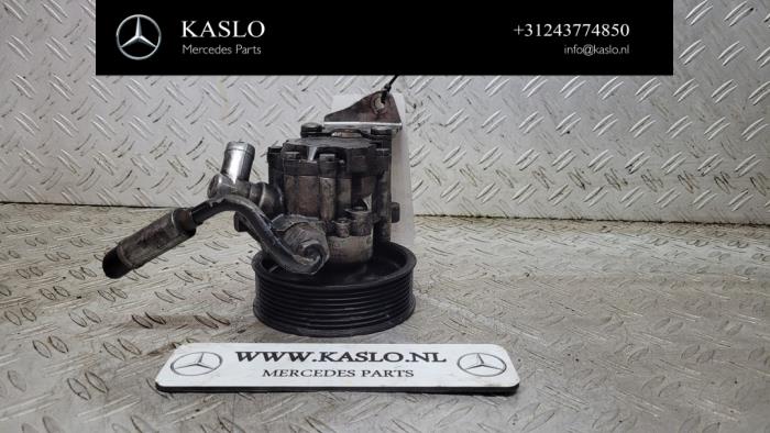Gebruikte Servopomp Mercedes S (W221) 3.0 S-320 CDI 24V Prijs € 150,00 Margeregeling aangeboden door kaslo auto parts