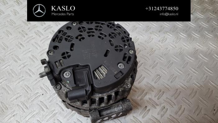 Dynamo van een Mercedes-Benz S (W221) 3.0 S-320 CDI 24V 2007
