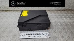 Gebruikte Zekeringkast Mercedes S (W221) 3.0 S-320 CDI 24V Prijs € 50,00 Margeregeling aangeboden door kaslo auto parts
