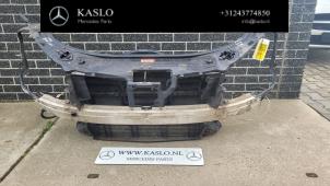 Gebruikte Voorfront Mercedes S (W221) 3.0 S-320 CDI 24V Prijs € 600,00 Margeregeling aangeboden door kaslo auto parts