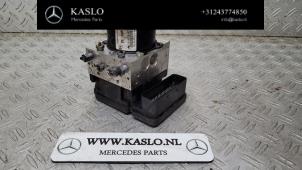Gebruikte ABS Pomp Mercedes C (C204) 2.2 C-220 CDI 16V BlueEfficiency Prijs € 100,00 Margeregeling aangeboden door kaslo auto parts