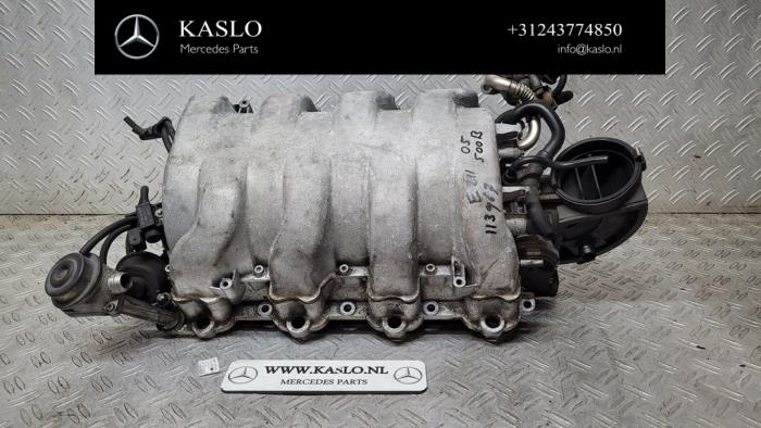 Gebruikte Inlaatspruitstuk Mercedes E (W211) 5.0 E-500 V8 24V Prijs € 250,00 Margeregeling aangeboden door kaslo auto parts