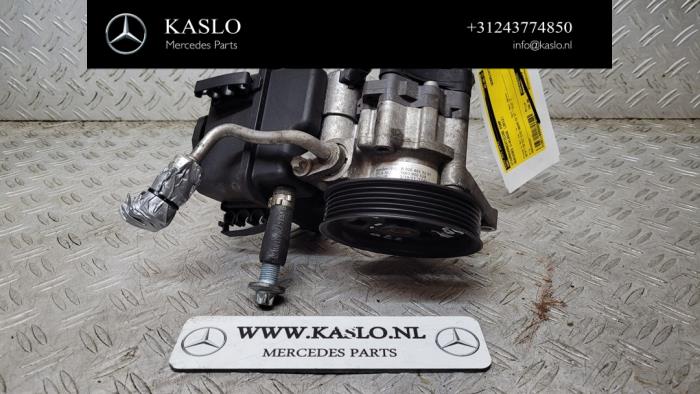 Gebruikte Servopomp Mercedes C (W204) 2.2 C-220 CDI 16V BlueEFFICIENCY Prijs € 150,00 Margeregeling aangeboden door kaslo auto parts
