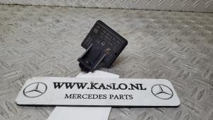 Gebruikte Gloeirelais Mercedes A (177.0) 1.5 A-180d Prijs € 50,00 Margeregeling aangeboden door kaslo auto parts