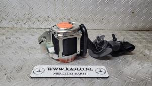 Gebruikte Veiligheidsgordel links-voor Mercedes A (177.0) 1.5 A-180d Prijs € 150,00 Margeregeling aangeboden door kaslo auto parts