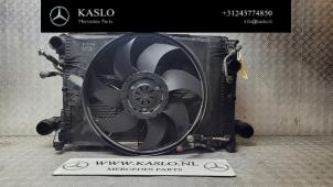 Gebruikte Radiateur Mercedes E (C207) E-350 CDI V6 24V Prijs € 100,00 Margeregeling aangeboden door kaslo auto parts