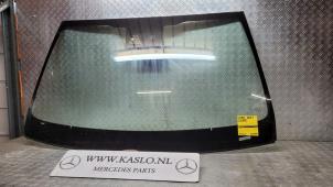 Gebruikte Voorruit Mercedes C (C205) C-250d 2.2 16V BlueTEC Prijs € 250,00 Margeregeling aangeboden door kaslo auto parts