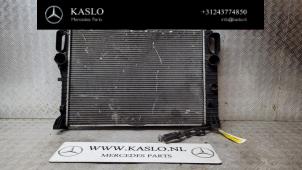 Gebruikte Radiateur Mercedes E (W211) 3.2 E-320 CDI 24V Prijs op aanvraag aangeboden door kaslo auto parts