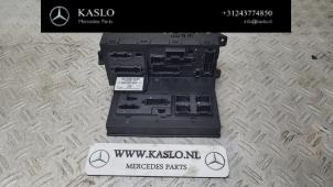 Gebruikte Zekeringkast Mercedes E (W211) 3.2 E-320 CDI 24V Prijs € 70,00 Margeregeling aangeboden door kaslo auto parts