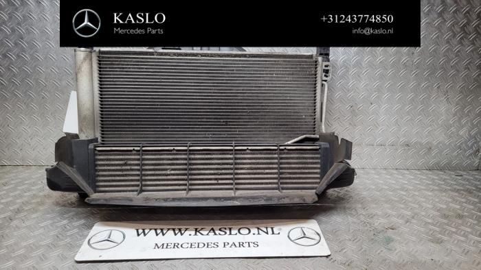 Gebruikte Intercooler Mercedes SLK (R171) 1.8 200 K 16V Prijs € 30,00 Margeregeling aangeboden door kaslo auto parts