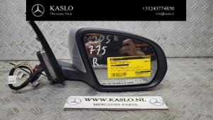 Gebruikte Spiegel Buiten rechts Mercedes C Estate (S205) C-220 CDI BlueTEC, C-220 d 2.2 16V Prijs € 200,00 Margeregeling aangeboden door kaslo auto parts