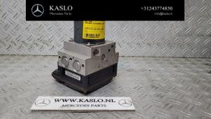 Gebruikte ABS Pomp Mercedes CLS (C219) 350 CDI 24V Prijs € 200,00 Margeregeling aangeboden door kaslo auto parts