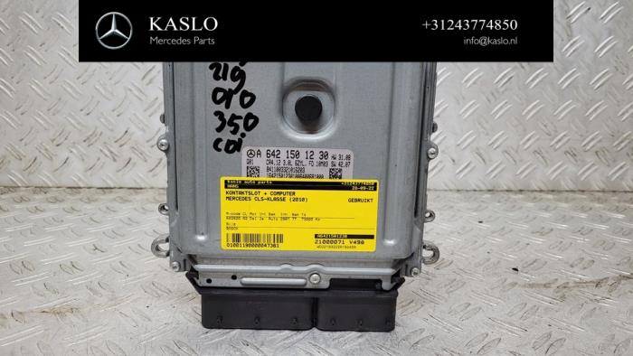 Kontaktslot + computer van een Mercedes-Benz CLS (C219) 350 CDI 24V 2010