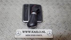 Gebruikte Versnellingspookhoes Mercedes SLK (R171) 1.8 200 K 16V Prijs € 50,00 Margeregeling aangeboden door kaslo auto parts