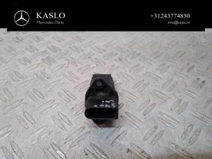 Gebruikte Luchtmassameter Mercedes S (W220) 4.0 S-400 CDI V8 32V Prijs € 25,00 Margeregeling aangeboden door kaslo auto parts