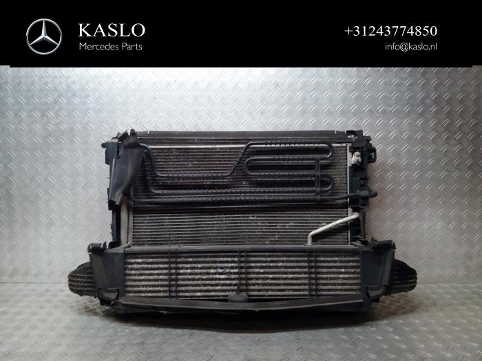 Gebruikte Intercooler Mercedes C (C204) 1.8 C-180 CGI 16V BlueEfficiency Prijs € 50,00 Margeregeling aangeboden door kaslo auto parts