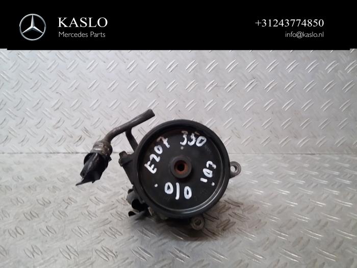 Gebruikte Servopomp Mercedes E (C207) E-350 CDI V6 24V Prijs € 150,00 Margeregeling aangeboden door kaslo auto parts