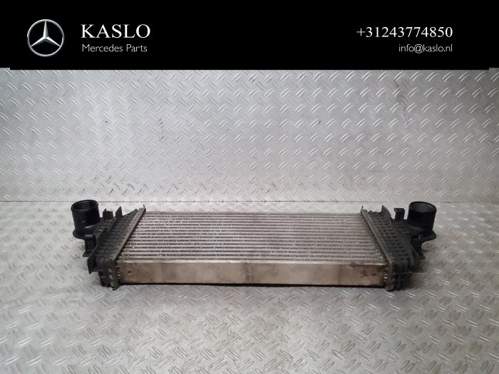 Gebruikte Intercooler Mercedes ML II (164/4JG) 3.0 ML-320 CDI 4-Matic V6 24V Prijs € 50,00 Margeregeling aangeboden door kaslo auto parts