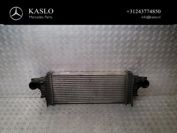 Gebruikte Intercooler Mercedes ML II (164/4JG) 3.0 ML-280 CDI 4-Matic V6 24V Prijs € 50,00 Margeregeling aangeboden door kaslo auto parts