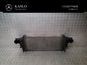 Gebruikte Intercooler Mercedes ML II (164/4JG) 3.0 ML-280 CDI 4-Matic V6 24V Prijs € 50,00 Margeregeling aangeboden door kaslo auto parts