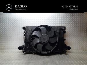 Gebruikte Radiateur Mercedes C (W204) 2.2 C-200 CDI 16V BlueEFFICIENCY Prijs € 100,00 Margeregeling aangeboden door kaslo auto parts
