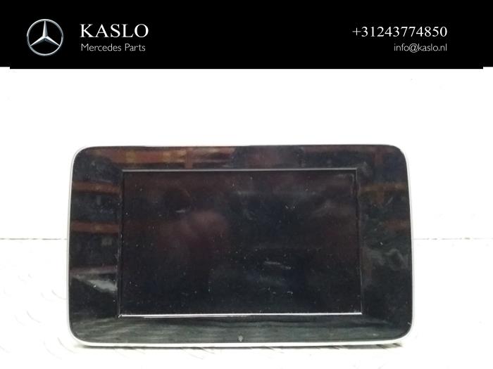 Gebruikte Display Interieur Mercedes C Estate (S205) C-220 CDI BlueTEC, C-220 d 2.2 16V Prijs € 50,00 Margeregeling aangeboden door kaslo auto parts