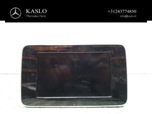 Gebruikte Display Interieur Mercedes C Estate (S205) C-220 CDI BlueTEC, C-220 d 2.2 16V Prijs € 50,00 Margeregeling aangeboden door kaslo auto parts
