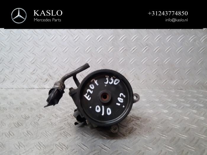 Gebruikte Pomp Servo Mercedes E (C207) E-350 CDI V6 24V Prijs € 150,00 Margeregeling aangeboden door kaslo auto parts