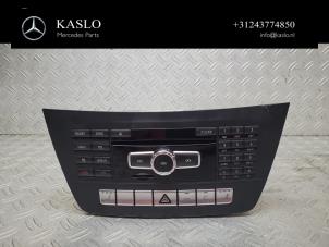 Gebruikte Navigatie bedienings paneel Mercedes C (W204) 2.2 C-220 CDI 16V BlueEFFICIENCY Prijs € 200,00 Margeregeling aangeboden door kaslo auto parts