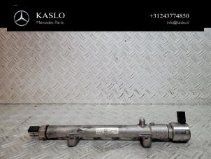 Gebruikte Injector brug Mercedes E (W212) E-200 CDI 16V BlueEfficiency,BlueTEC Prijs € 40,00 Margeregeling aangeboden door kaslo auto parts