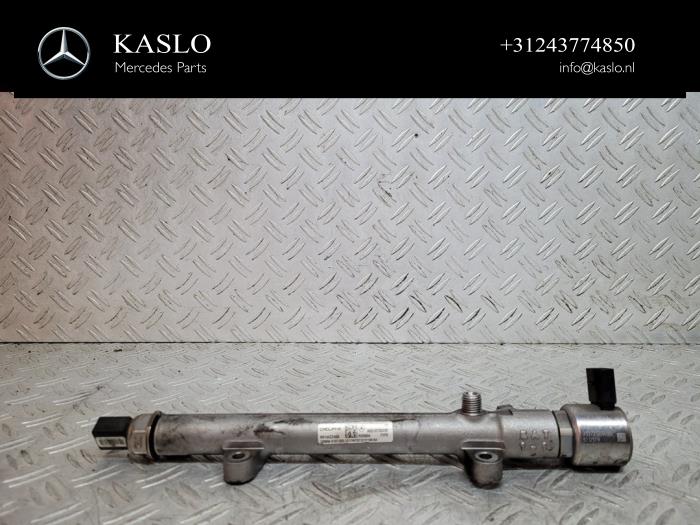 Gebruikte Injector brug Mercedes E (W212) E-200 CDI 16V BlueEfficiency,BlueTEC Prijs € 40,00 Margeregeling aangeboden door kaslo auto parts