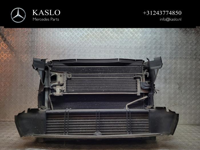 Gebruikte Intercooler Mercedes E (W212) E-350 CDI BlueEfficiency 3.0 V6 24V Prijs € 50,00 Margeregeling aangeboden door kaslo auto parts