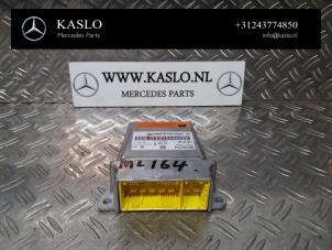 Gebruikte Airbag Module Mercedes ML II (164/4JG) 3.0 ML-320 CDI 4-Matic V6 24V Prijs € 50,00 Margeregeling aangeboden door kaslo auto parts