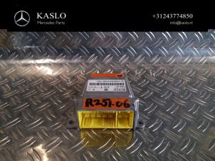Gebruikte Airbag Sensor Mercedes R (W251) 3.5 350 V6 24V 4-Matic Prijs € 50,00 Margeregeling aangeboden door kaslo auto parts