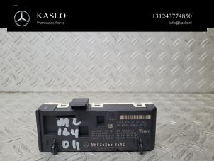 Gebruikte Module achterklep motor Mercedes ML II (164/4JG) 3.0 ML-350 CDI BlueTec 4-Matic V6 24V Prijs € 75,00 Margeregeling aangeboden door kaslo auto parts