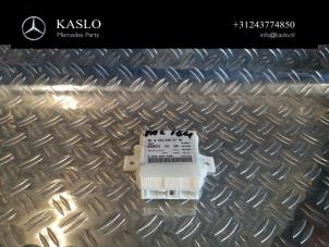 Gebruikte PDC Module Mercedes ML II (164/4JG) 3.0 ML-280 CDI 4-Matic V6 24V Prijs € 75,00 Margeregeling aangeboden door kaslo auto parts