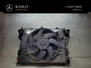 Gebruikte Radiateur Mercedes ML II (164/4JG) 3.0 ML-350 CDI BlueTec 4-Matic V6 24V Prijs € 75,00 Margeregeling aangeboden door kaslo auto parts