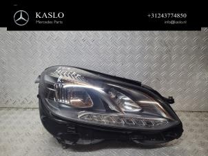 Gebruikte Rechter Koplamp Mercedes E (W212) E-220 CDI 16V BlueEfficiency Prijs € 750,00 Margeregeling aangeboden door kaslo auto parts