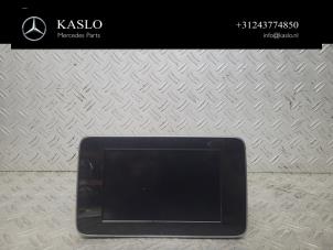 Gebruikte Display Interieur Mercedes C Estate (S205) C-350 e 2.0 16V Prijs € 50,00 Margeregeling aangeboden door kaslo auto parts