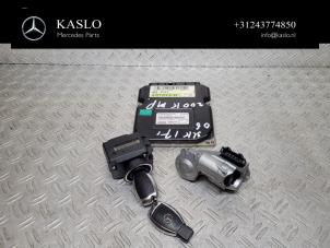Gebruikte Kontaktslot + computer Mercedes SLK (R171) 1.8 200 K 16V Prijs € 250,00 Margeregeling aangeboden door kaslo auto parts