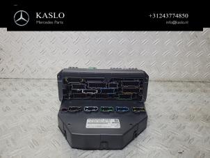 Gebruikte Zekeringkast Mercedes C Estate (S204) 1.8 C-180 CGI 16V Prijs € 150,00 Margeregeling aangeboden door kaslo auto parts